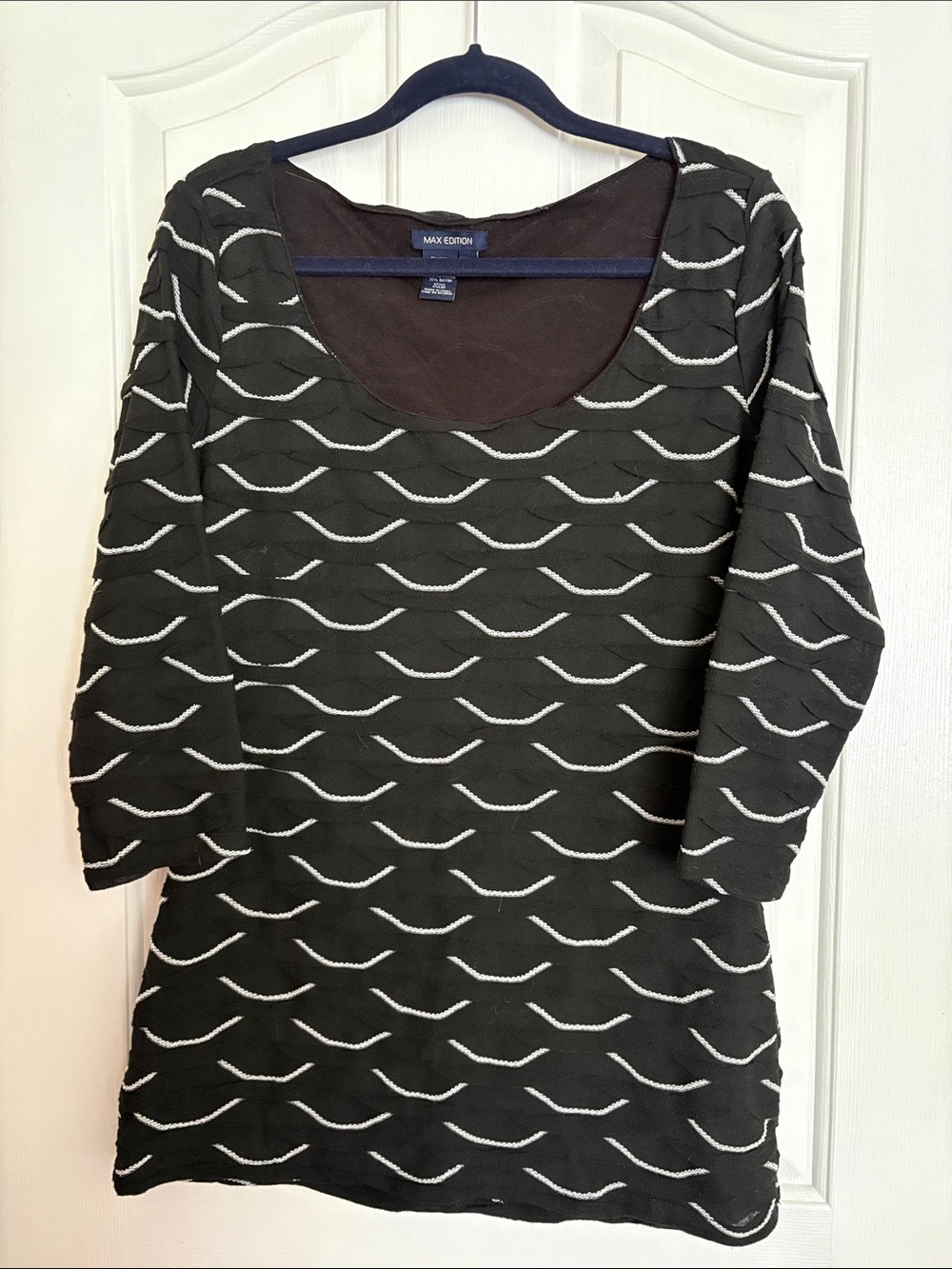 Max Edition Black Tunic with White Wave Embroidery